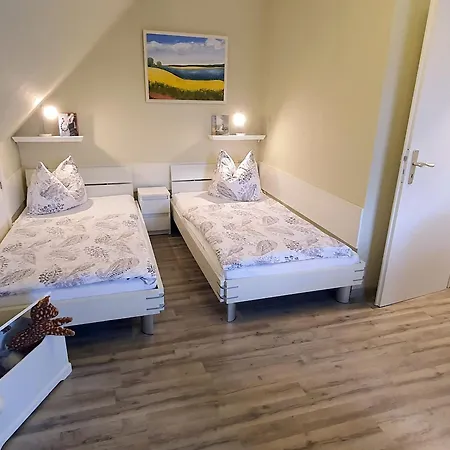 Летний дом Reethaus Zickersche Berge - Wg 02 Mit Kamin Und Terrasse